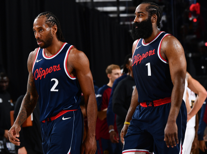 三手最接近 三手最接近